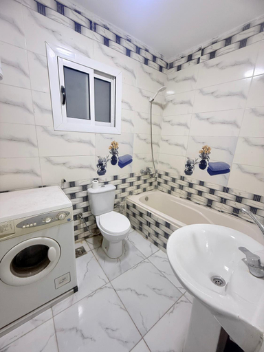 Bathroom 2, Loay pyramids inn, Al-Ahram