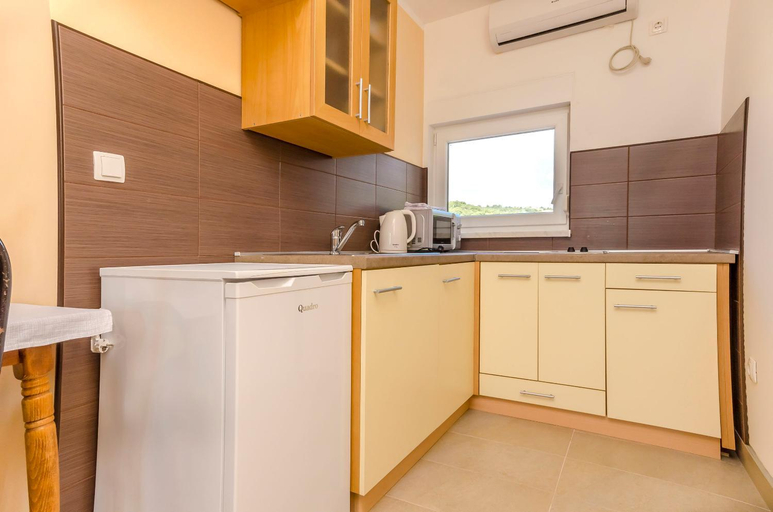 Others 4, Apartmani Lorena, Trogir