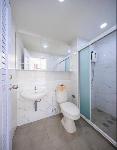 Bathroom 4, Raspberry Mansion, Bang Sao Thong