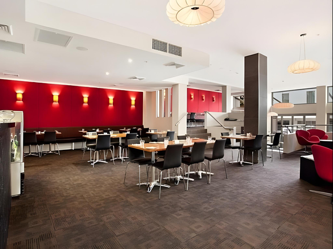 Food & Drinks 5, Newcastle Central Plaza, Newcastle - Inner City