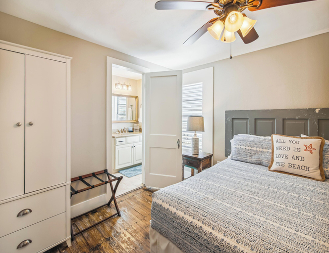 Property amenity 5, The Wooden Fin by Ryson Vacation Rentals, Galveston