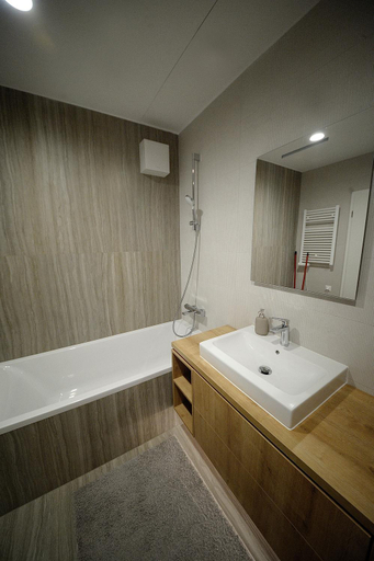 Bathroom 2, Napfeny Resort by HelloBalatonlelle, Fonyód