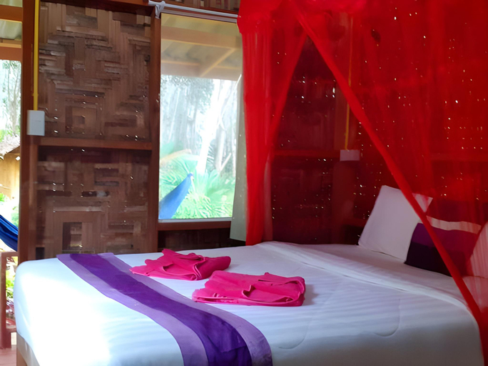 Bedroom 3, Lanta Maikeaw Bungalow, Ko Lanta
