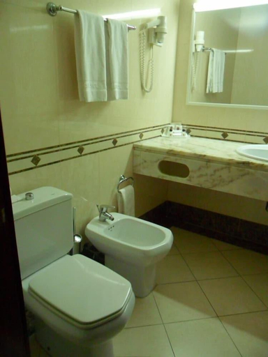 Bathroom 5, Hotel Apartamento Brisa Sol, Albufeira