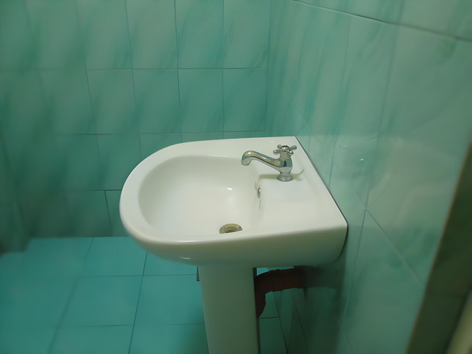 Bathroom 4, Golden Sam Resort and Restaurant, Panglao