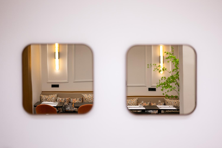 3, 11Suites, West Greece
