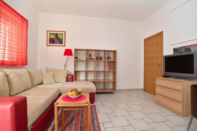 Others 5, Blue Mare Apartment
