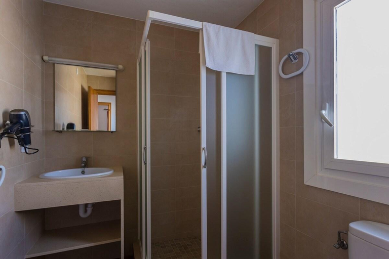 Bathroom, Villa Elias - Sea Views & Traditional Menorcan , Baleares