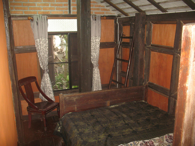 Bedroom 2, Garden Teak House Chiang Mai, Hang Dong