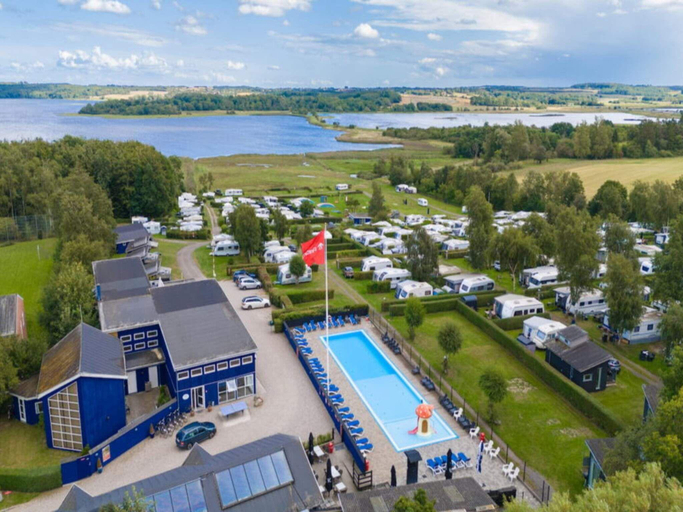 4, Comfortable 6-Person Holiday Park Home in Vipperød, Holbæk