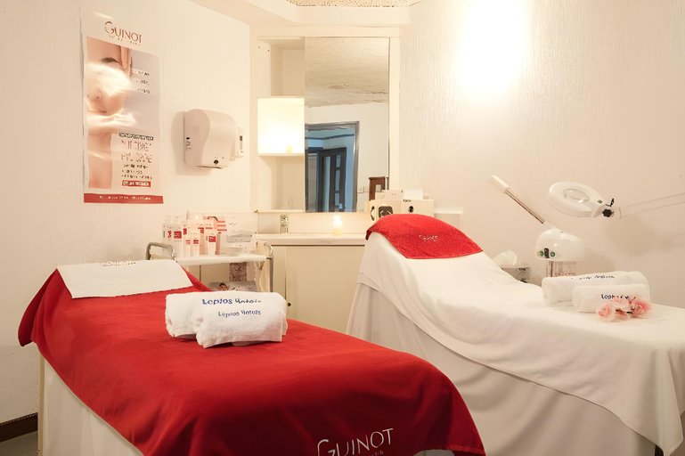 Bedroom 3, Paphos Gardens Holiday Resort