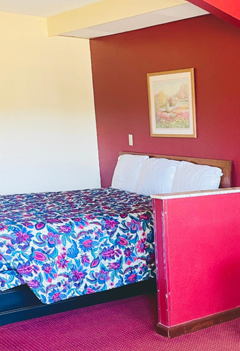 Bedroom 3, Western Inn Express Hazlehurst, Copiah