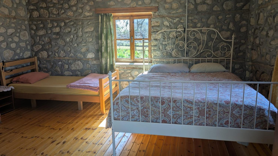Others 5, The house in the village, Tirana