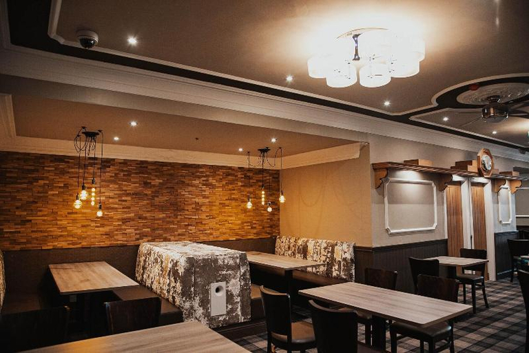 Food & Drinks 5, Gleniffer Hotel, Renfrewshire