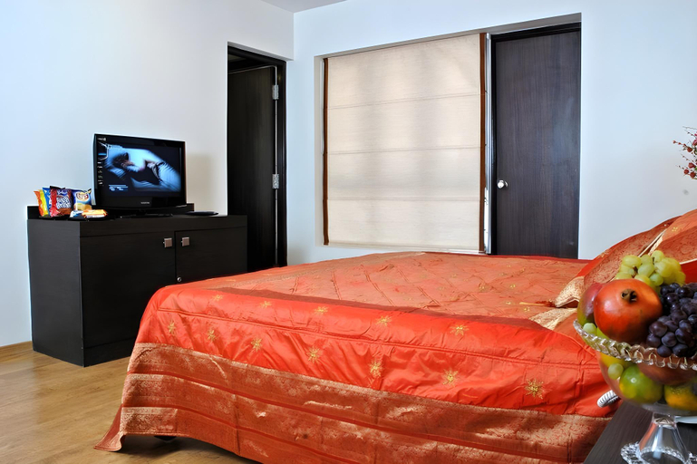Bedroom, Arpanaa Hotel near Arunachaleswarar Temple, Tiruvannamalai