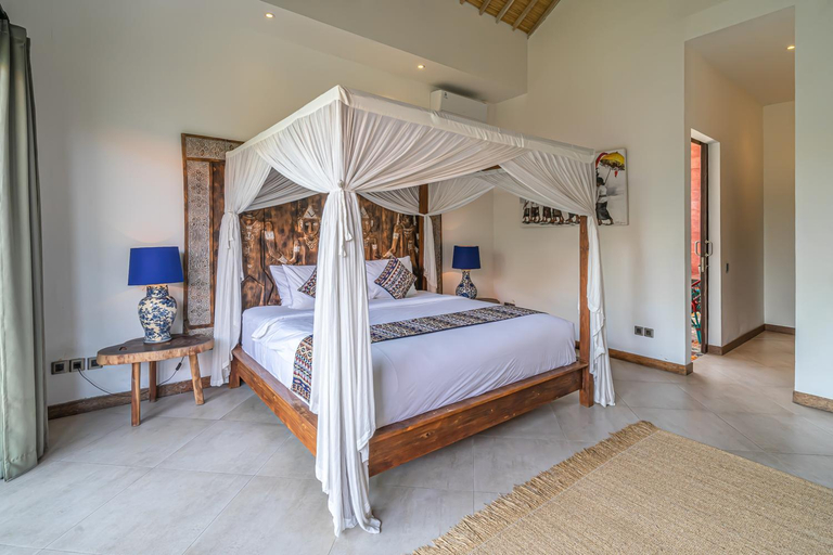 Bedroom 3, Unique & Lush 3BR Pool Villa nearby Canggu Beach, Badung