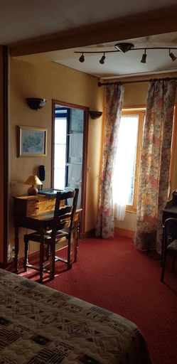 Others 4, Hôtel Louise de la Vallière, Indre-et-Loire