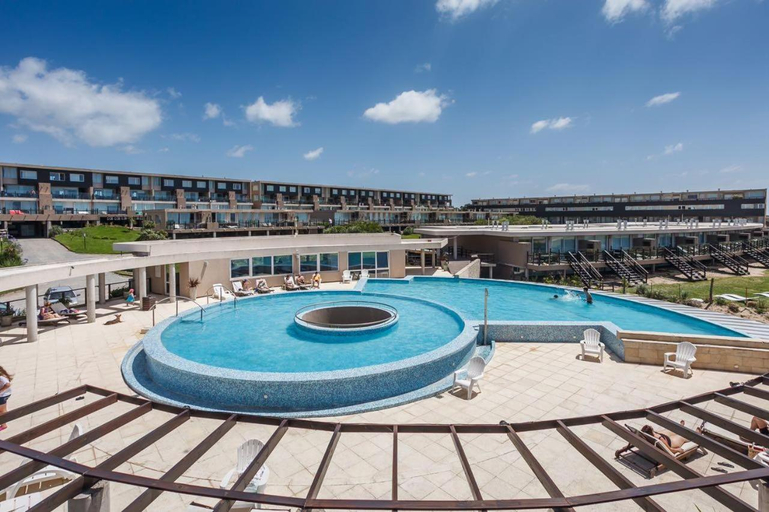 Exterior view, Linda Bay Premium Resort, Villa Gesell