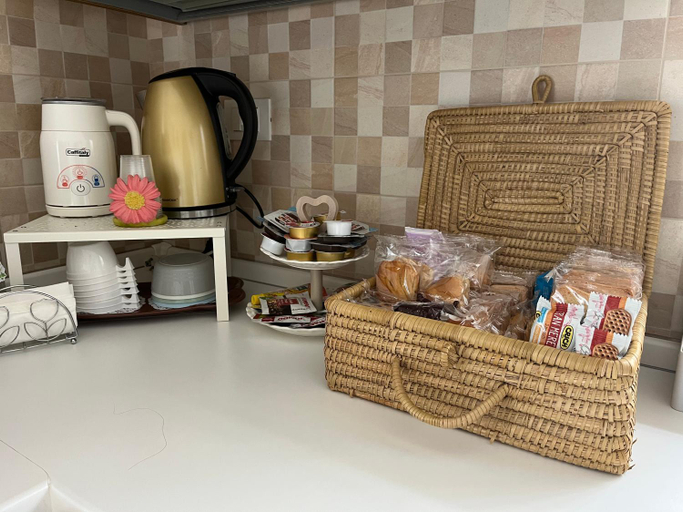 Others 5, Bed&Breakfast del viaggiatore, Latina