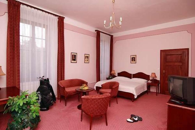 Bedroom 5, Golf Resort Hotel Konopiste, Benešov