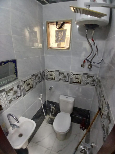 Bathroom 3, Esmerada, Aswan