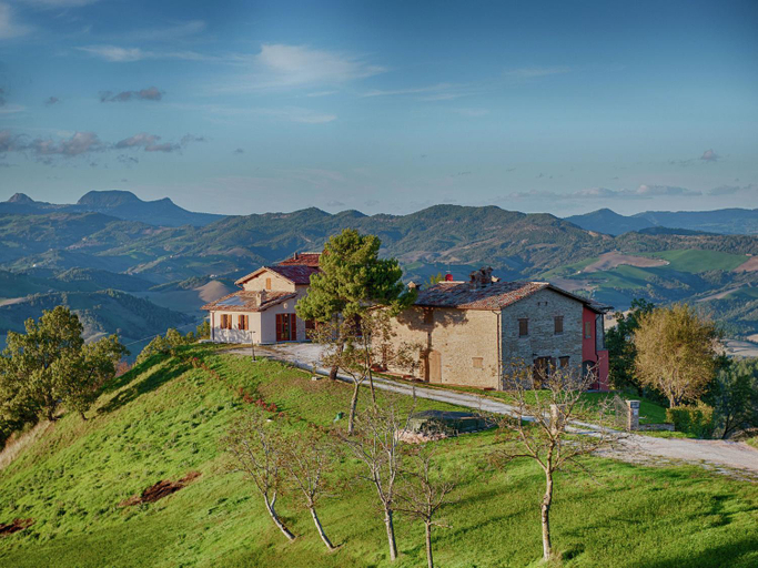 Exterior & Views 1, Apartment in Sant'angelo Near Medieval Town, Pesaro E Urbino