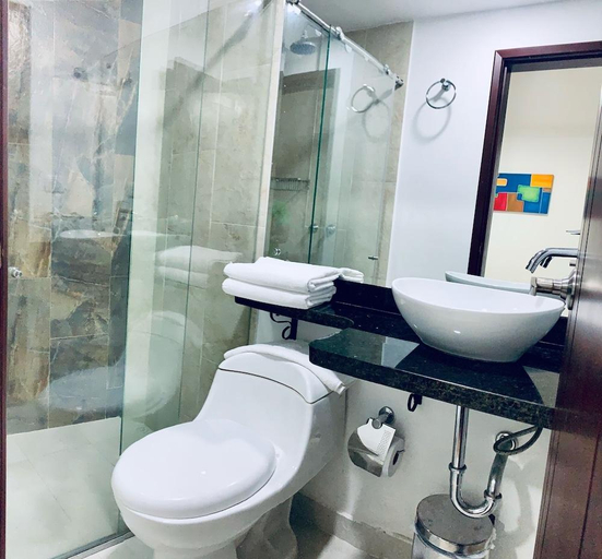 Bathroom 3, Hotel Kamani Florencia, Florencia