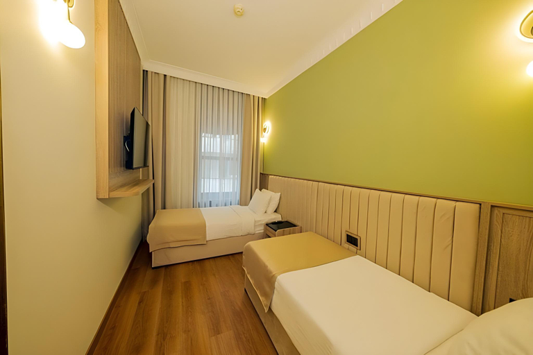 Bedroom 2, Atik Palace Hotel, Şişli