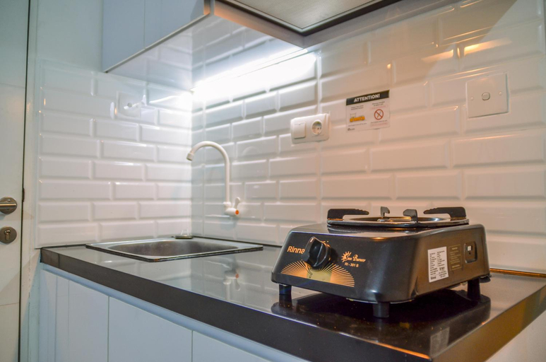 Others 4, Minimalist Studio at Urbantown Serpong By Travelio, South Tangerang