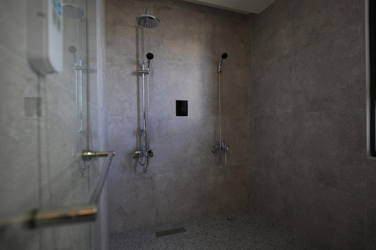 Bathroom 3, Guan Shan Pavilion, Taitung