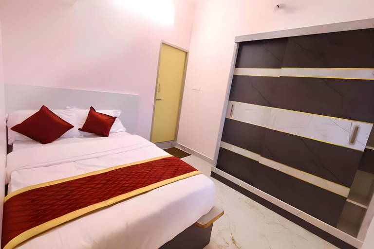 Bedroom 2, Anukraha Home Stays, Tiruvannamalai