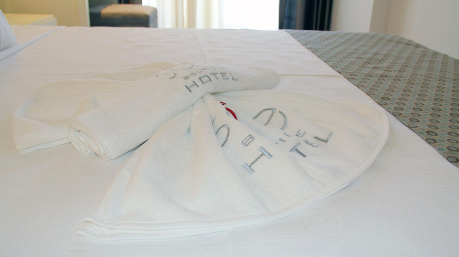 Bedroom 2, Cozel Sare Hotel, Kuşadası