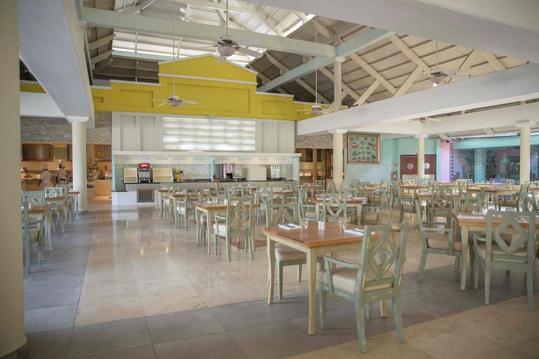 Food & Drinks 5, Iberostar Waves Punta Cana - All Inclusive, Salvaleon de Higuey