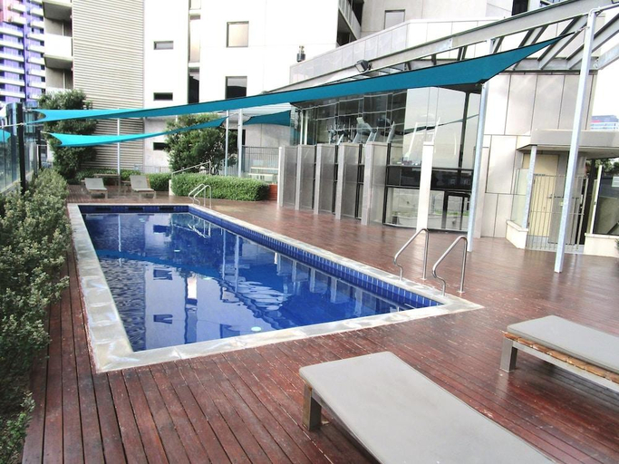 Sport & Beauty 2, Harbour Escape Apartments Docklands, Melbourne