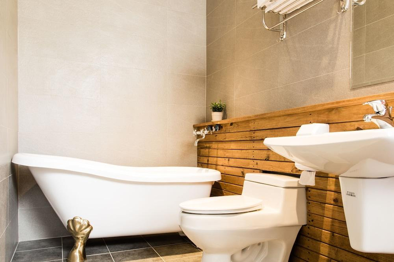 Bathroom 4, Oats Bed and Breakfast, Pingtung