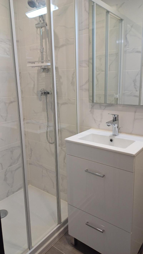 Bathroom 2, BRIDGESTREET MONACO LA TURBIE SEA VIEW, Alpes-Maritimes