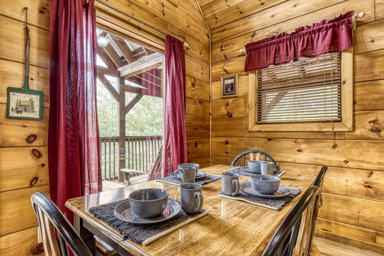 Others 5, Mountain Breeze, Sevier