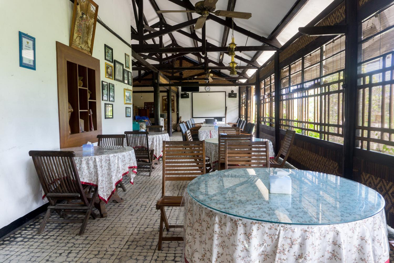 Food & Drinks 5, Hotel O Srikandi Hotel, Pacitan
