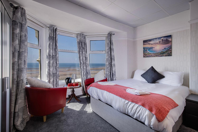Bedroom 3, Beachfront Hotel, Blackpool