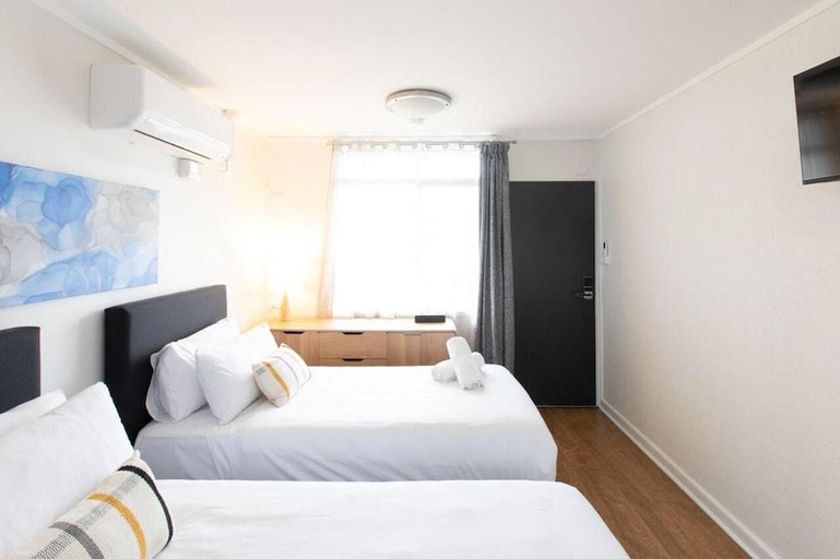 Bedroom 2, The Sportsman's Hotel, Blacktown - South-East