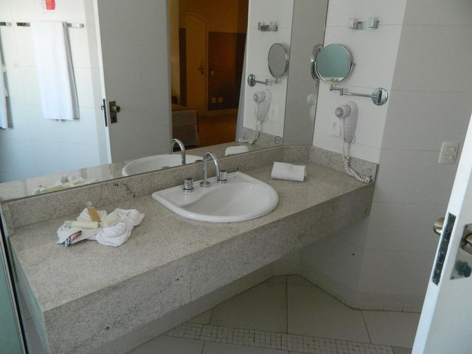 Bathroom 5, Cosmopolitan Praia Flat, Santos