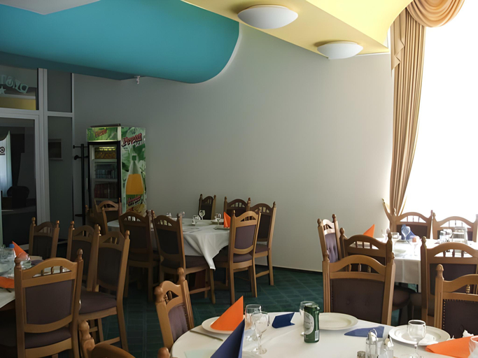 Food & Drinks 4, Hotel Iadolina, Budureasa