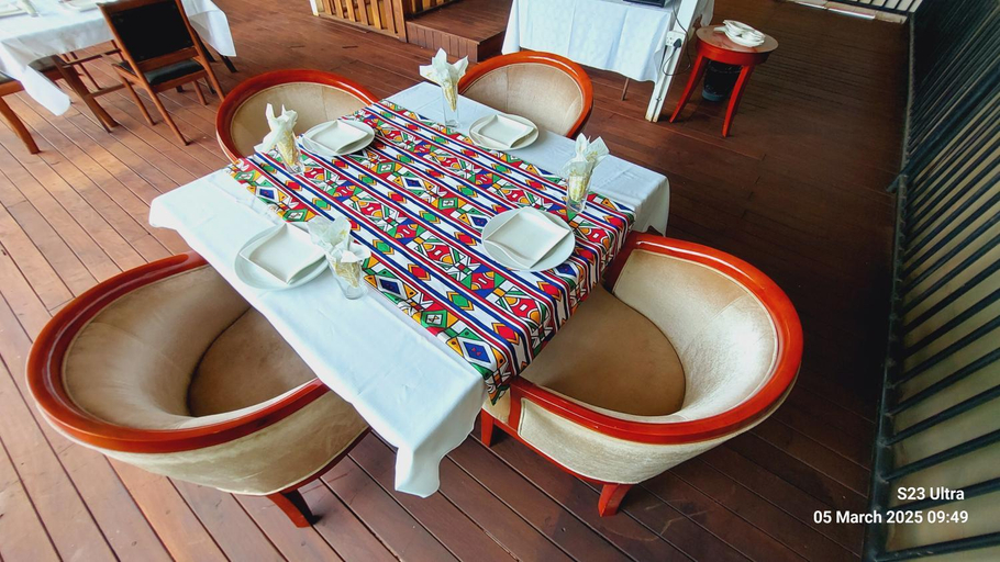 Food & Drinks 5, Comfort Palace, Chobe
