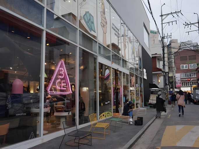 Others 5, Br. Guesthhouse Hongdae, Mapo
