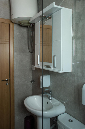 Bathroom 2, Villa Vojnic