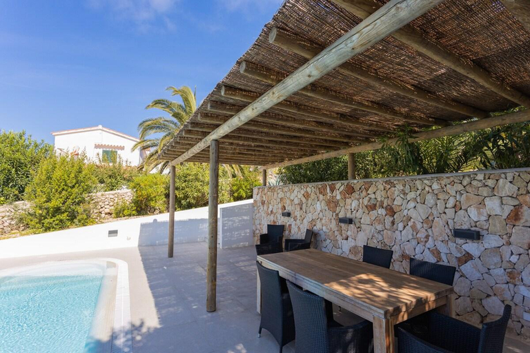 Sport & Beauty 2, Villa Calina, prime location, sea views, Baleares