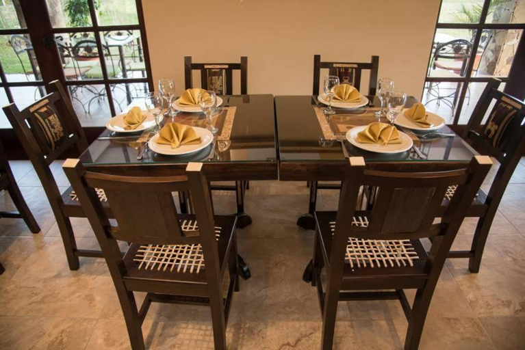 Food & Drinks, Las Lomitas Casa de Campo, Rosario de Lerma