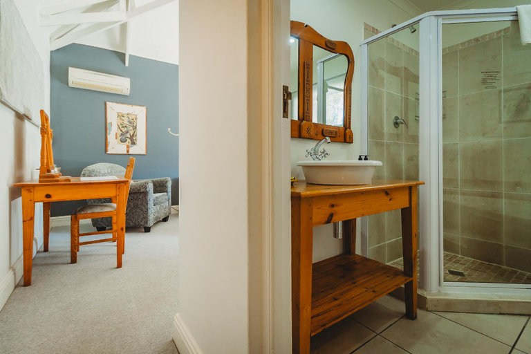 Bathroom 4, Acorn Guest House, Eden