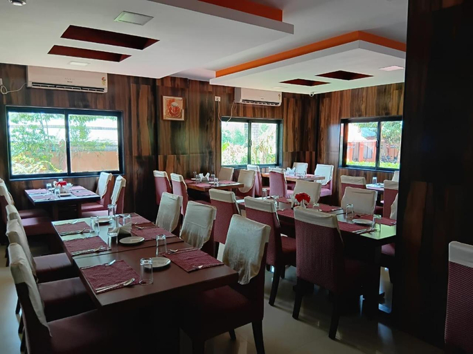 Food & Drinks 2, Royal Riviera Hotel & Resort, Kottayam