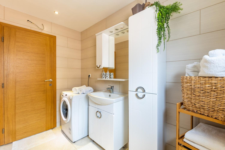 Bathroom 2, Apartments Bodul, Vir